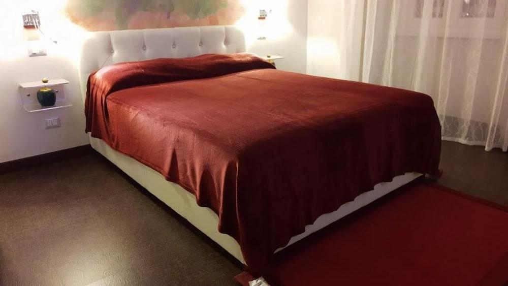 Milazzo23 Hotel Roma Ngoại thất bức ảnh