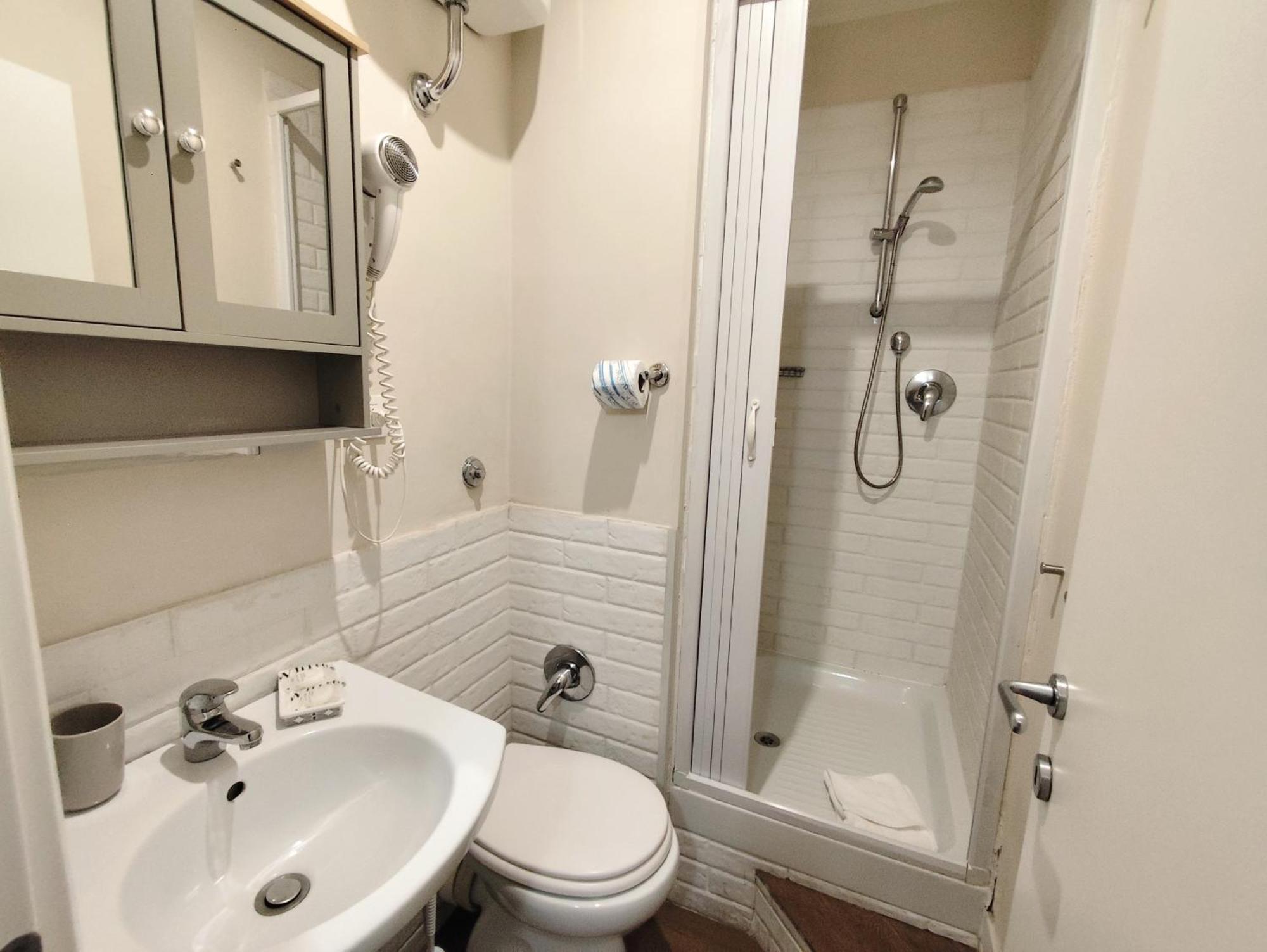Milazzo23 Hotel Roma Ngoại thất bức ảnh