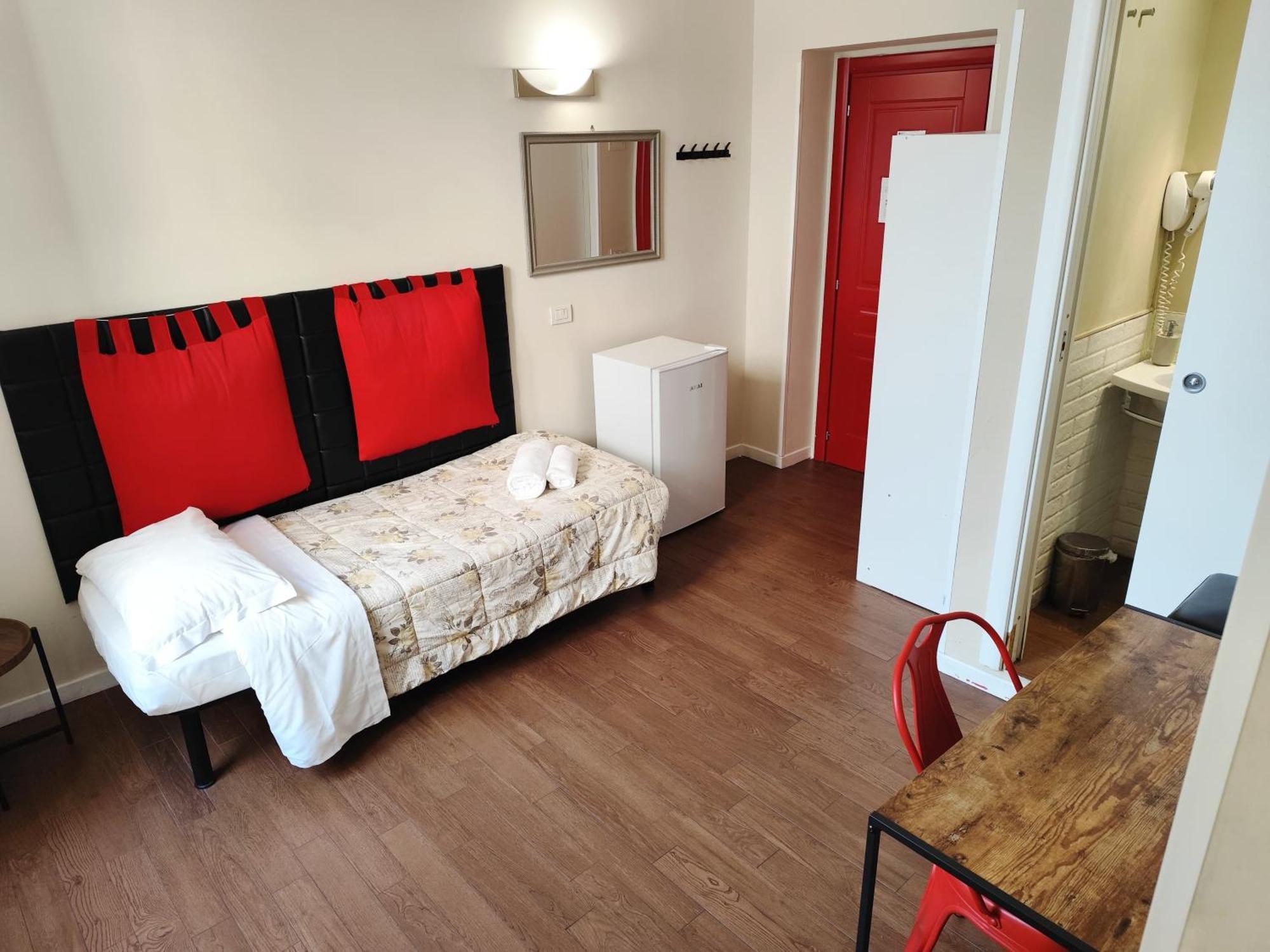 Milazzo23 Hotel Roma Ngoại thất bức ảnh
