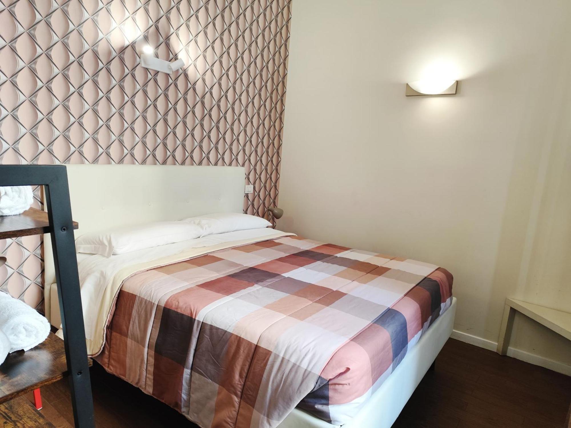 Milazzo23 Hotel Roma Ngoại thất bức ảnh
