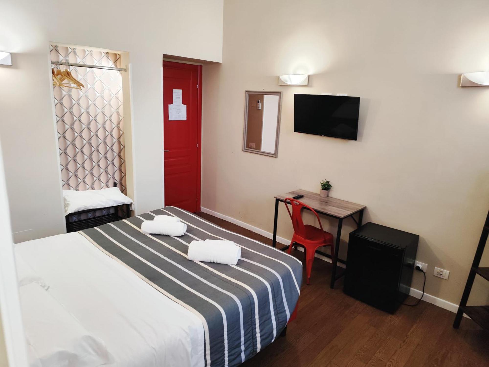 Milazzo23 Hotel Roma Ngoại thất bức ảnh