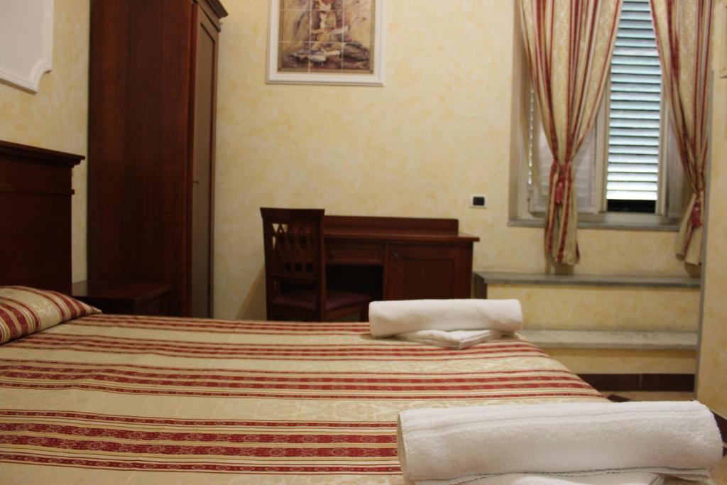 Milazzo23 Hotel Roma Ngoại thất bức ảnh